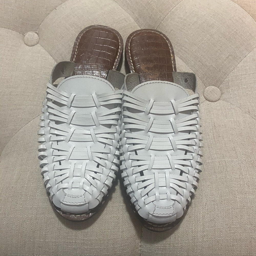 Sam Edelman White Mesh leather mule slide on sandals